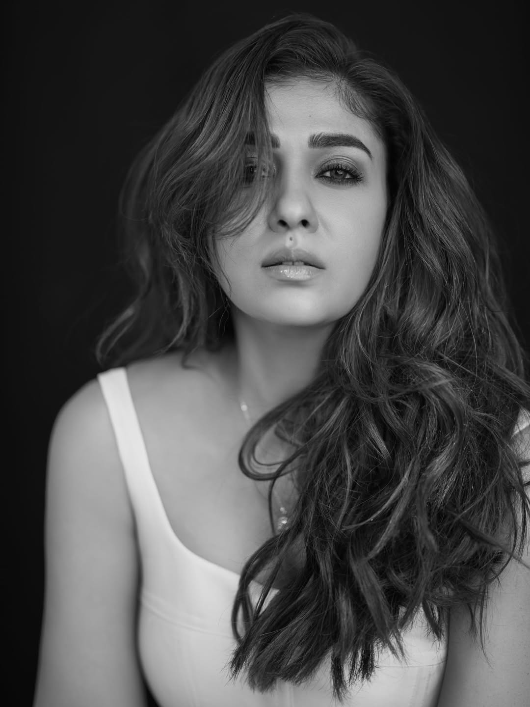 Nayanthara Looks Stunning Even in Black & White – Mesmerising Photos of the Lady Superstar