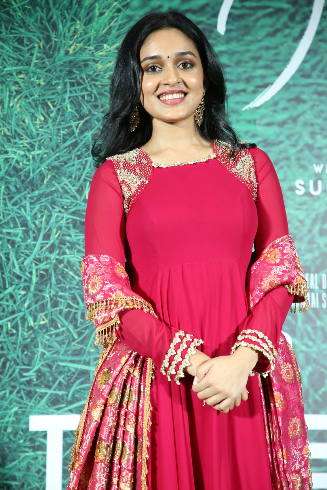 Nidhi Pradeep pink outfit traditional stylish glamorous look