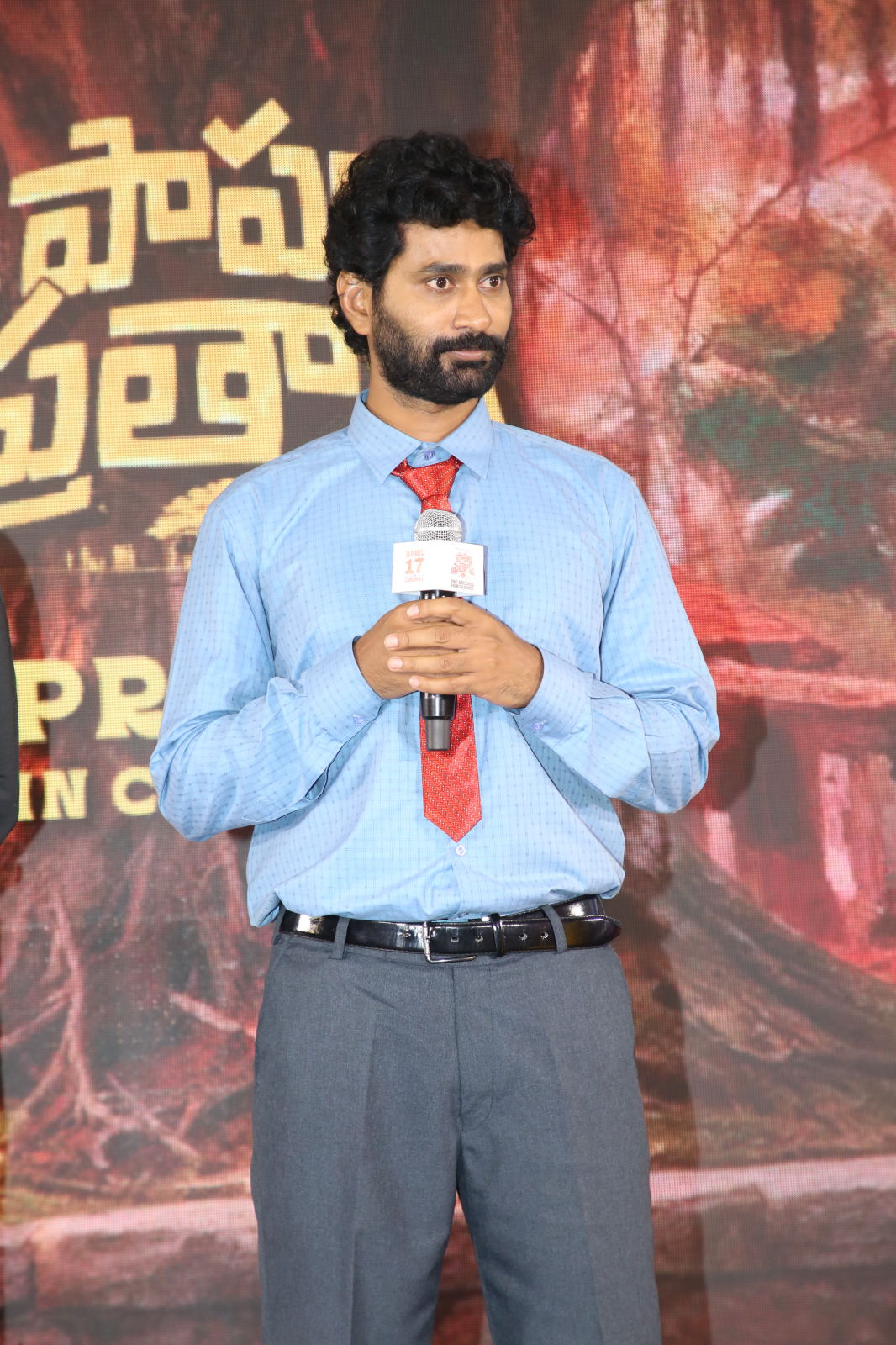 Thiruveer giving speech at pre release event