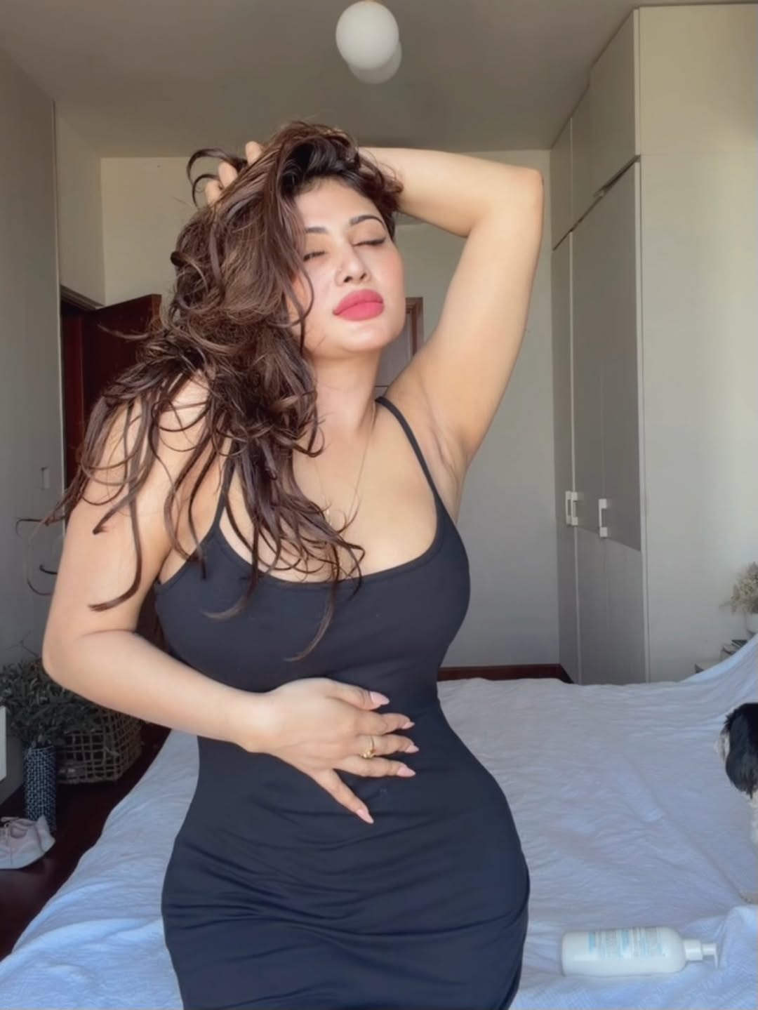 Piumi Hansamali Toilet tour photos