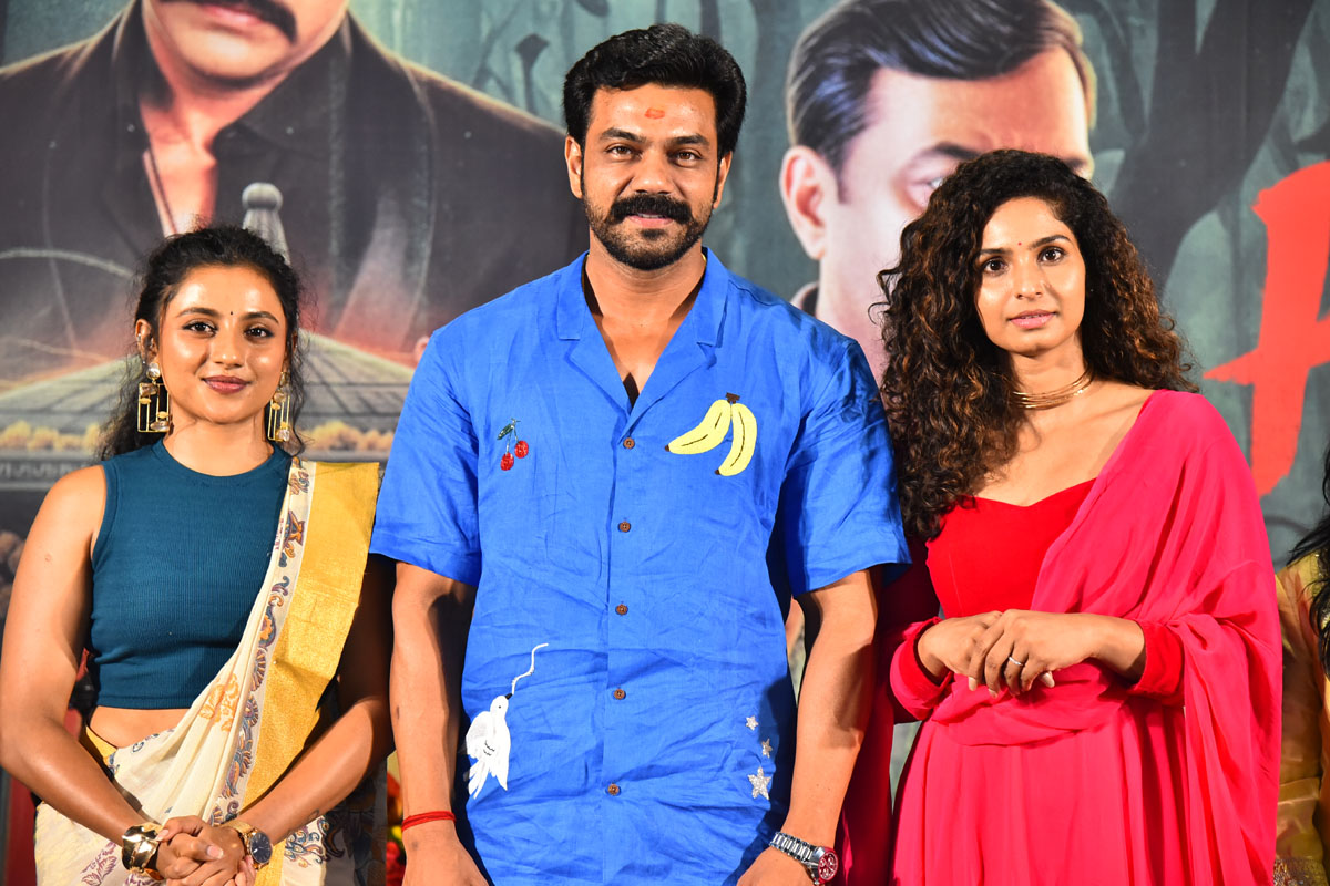 Snehal Kamat Arjun Ambati Sri Pooja pose