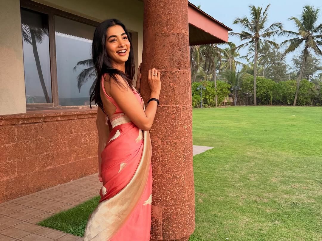 Pooja Hegde’s Instagram Photos Go Viral Ahead of Jana nayagan Release
