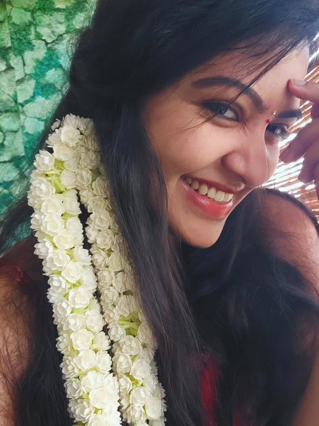 Rachitha Mahalakshmi Chithirai Festival Photos Go Viral on Instagram