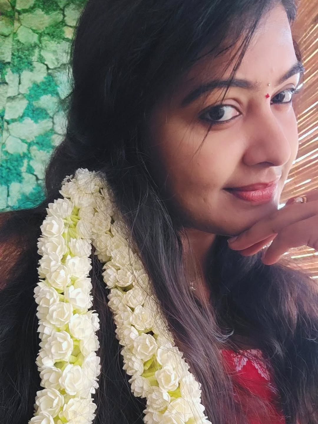 Rachitha Mahalakshmi Chithirai Festival Photos Go Viral on Instagram