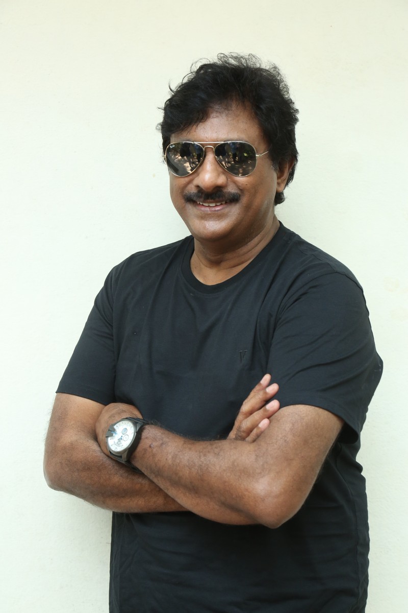 Raghu Kunche black tee watch stylish casual look