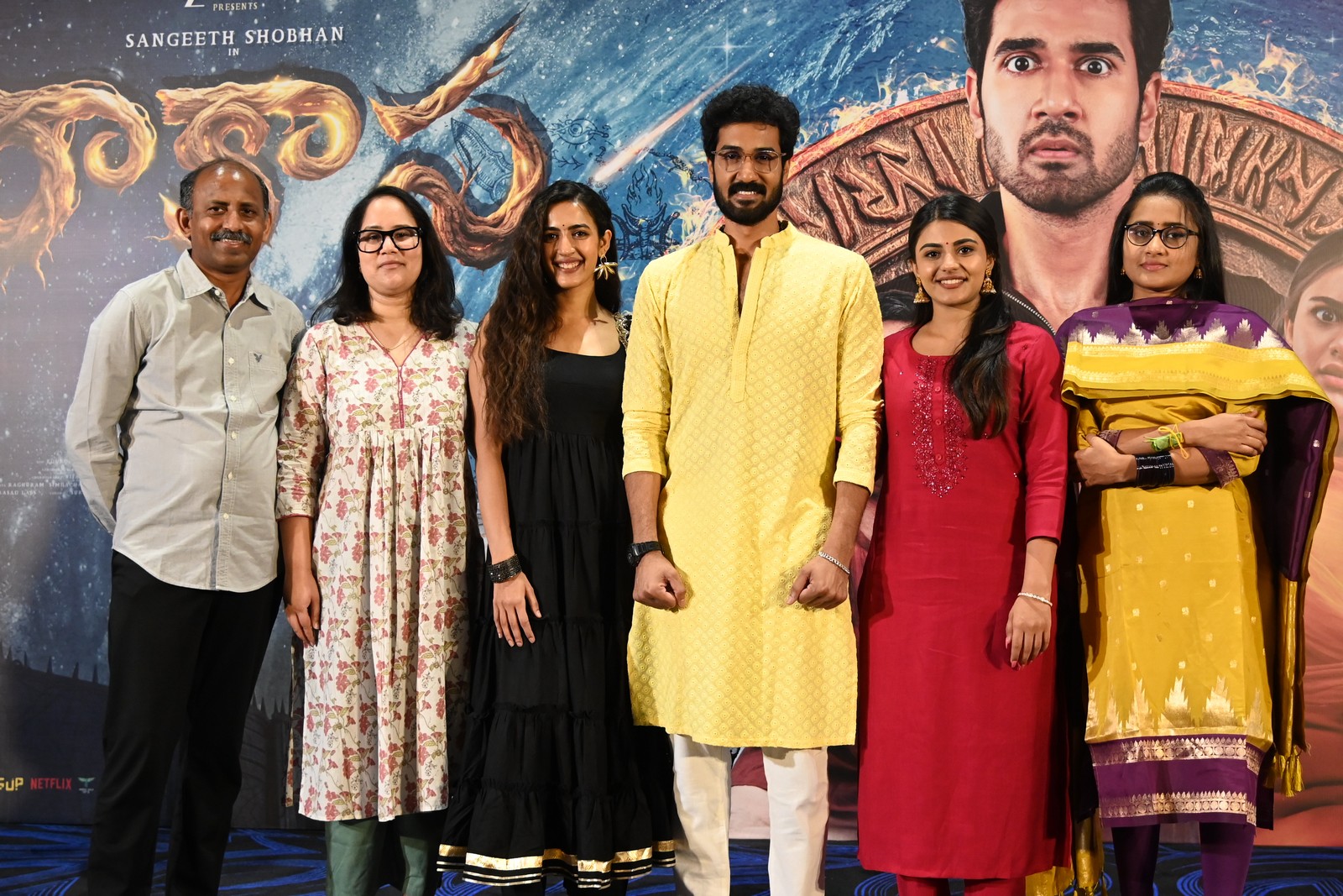 Rakasa movie team group photo event