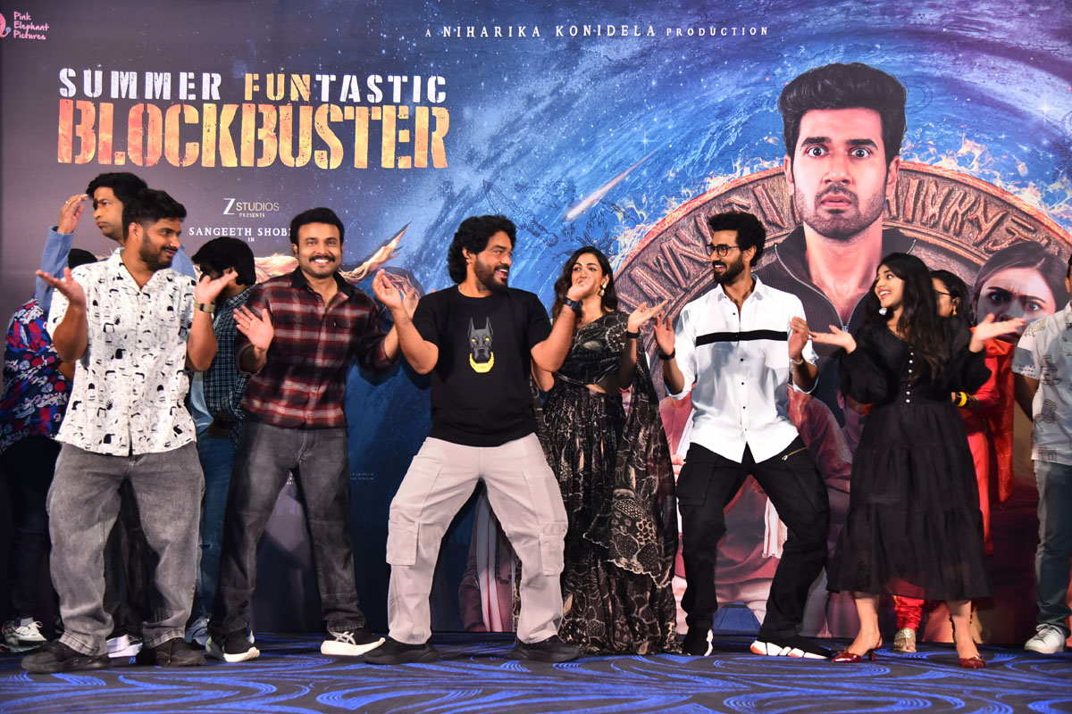 Rakasa team dance stage