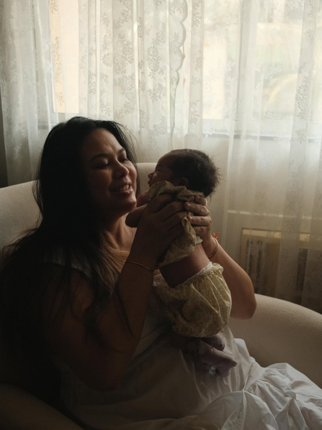 Randeep Hooda Introduces Daughter to the World