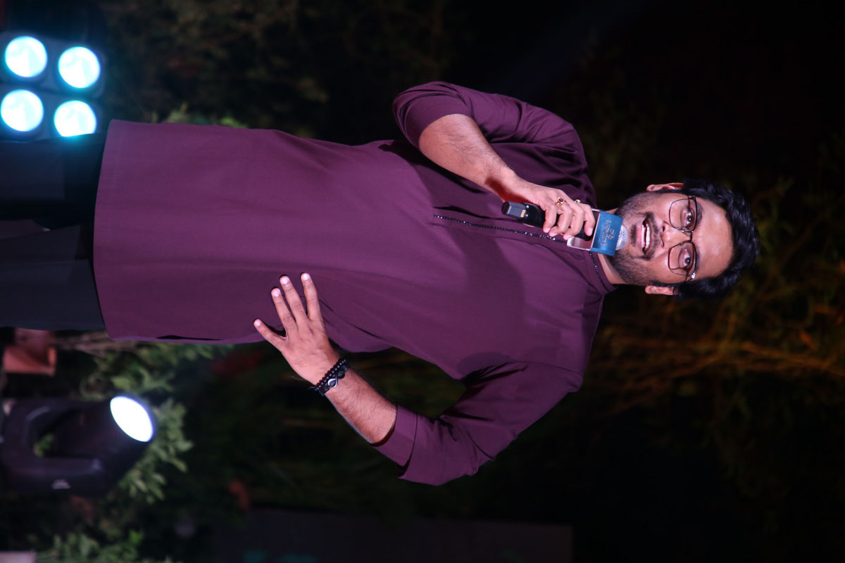 Venkatesh Maha giving speech at song launch