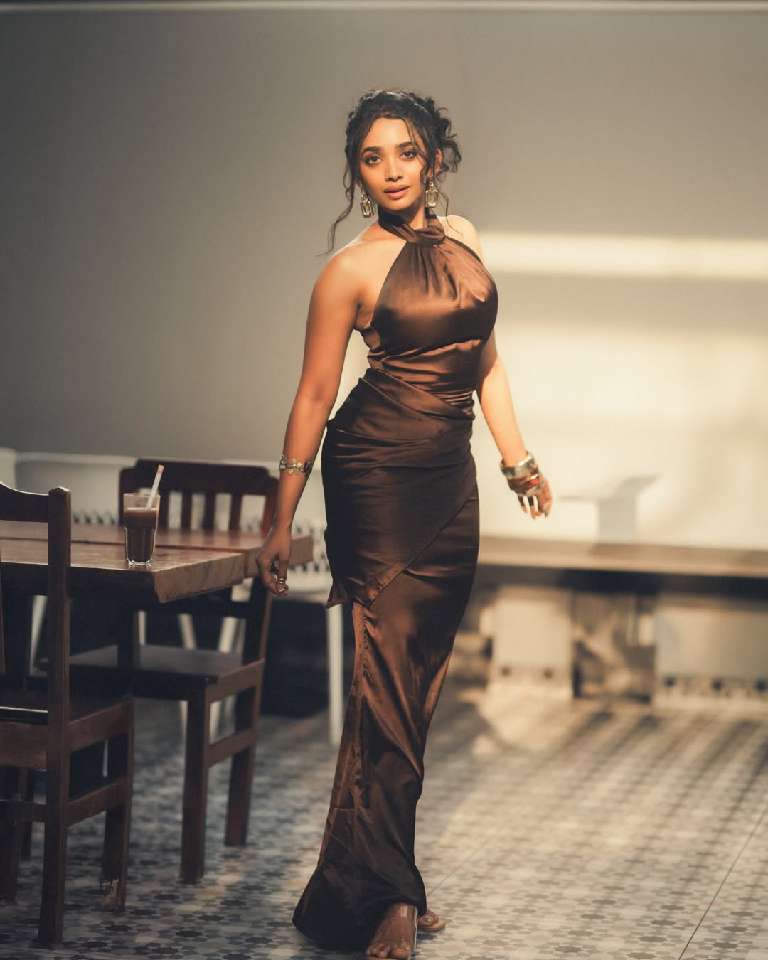 Saanve Megghana golden dress glamorous stylish look