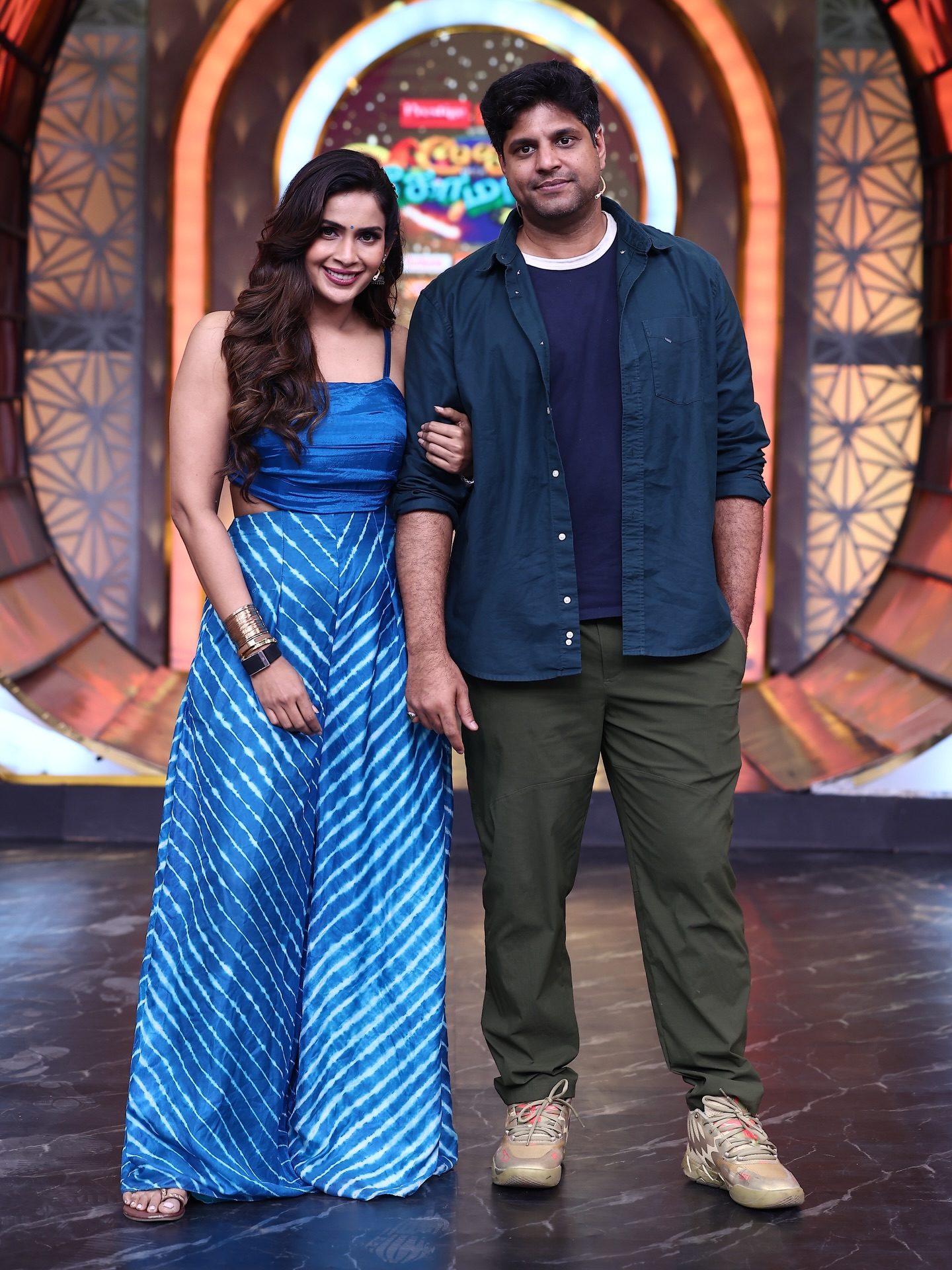 Samyuktha Shanmuganathan and Anirudha Srikanth’s Cook With Comali Photos Go Viral