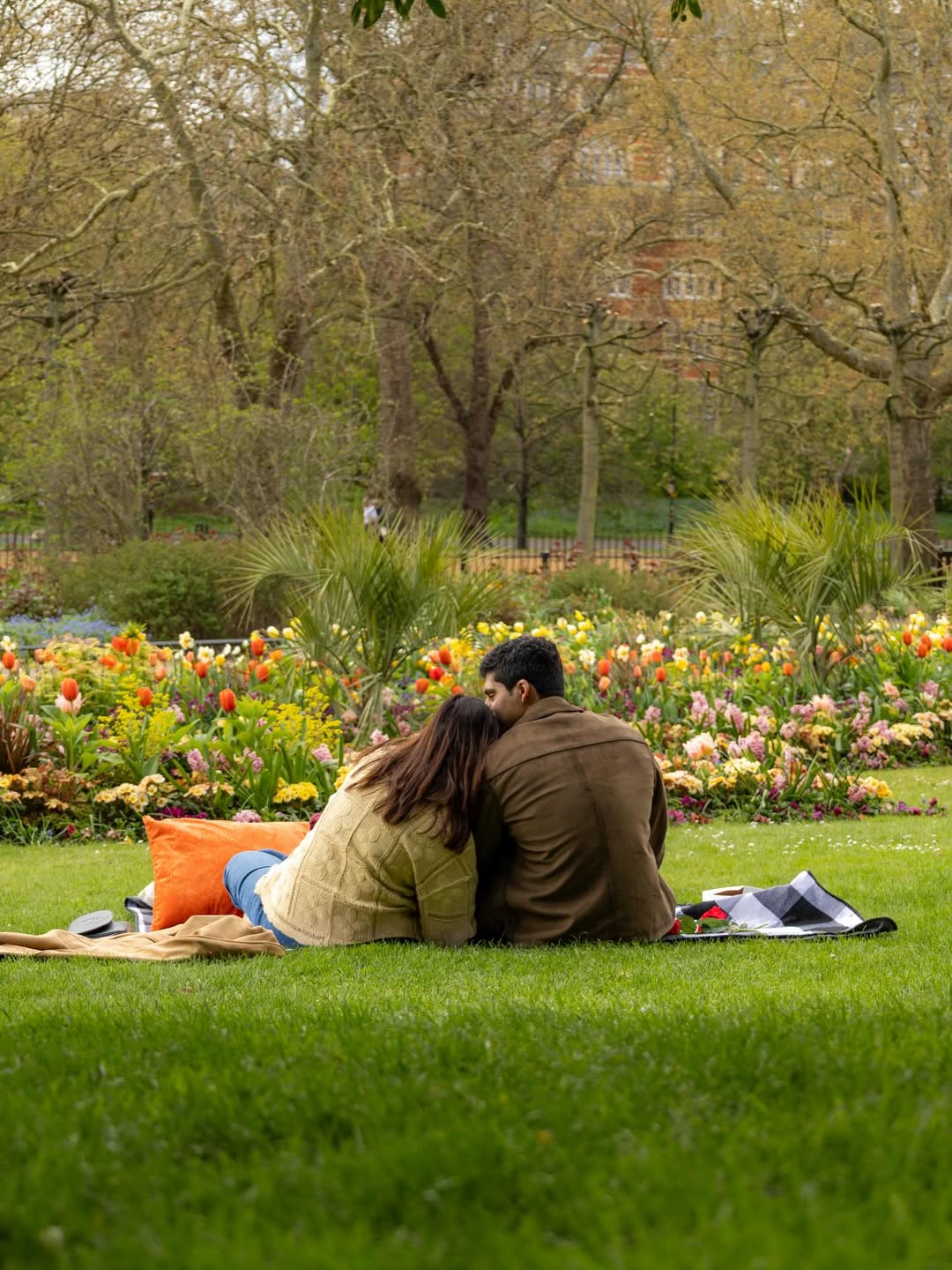 Style Moments: Effortless and Real