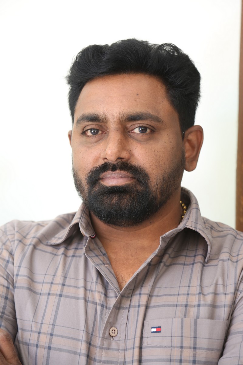 Shiva Prasad sharp stylish look with formal touch