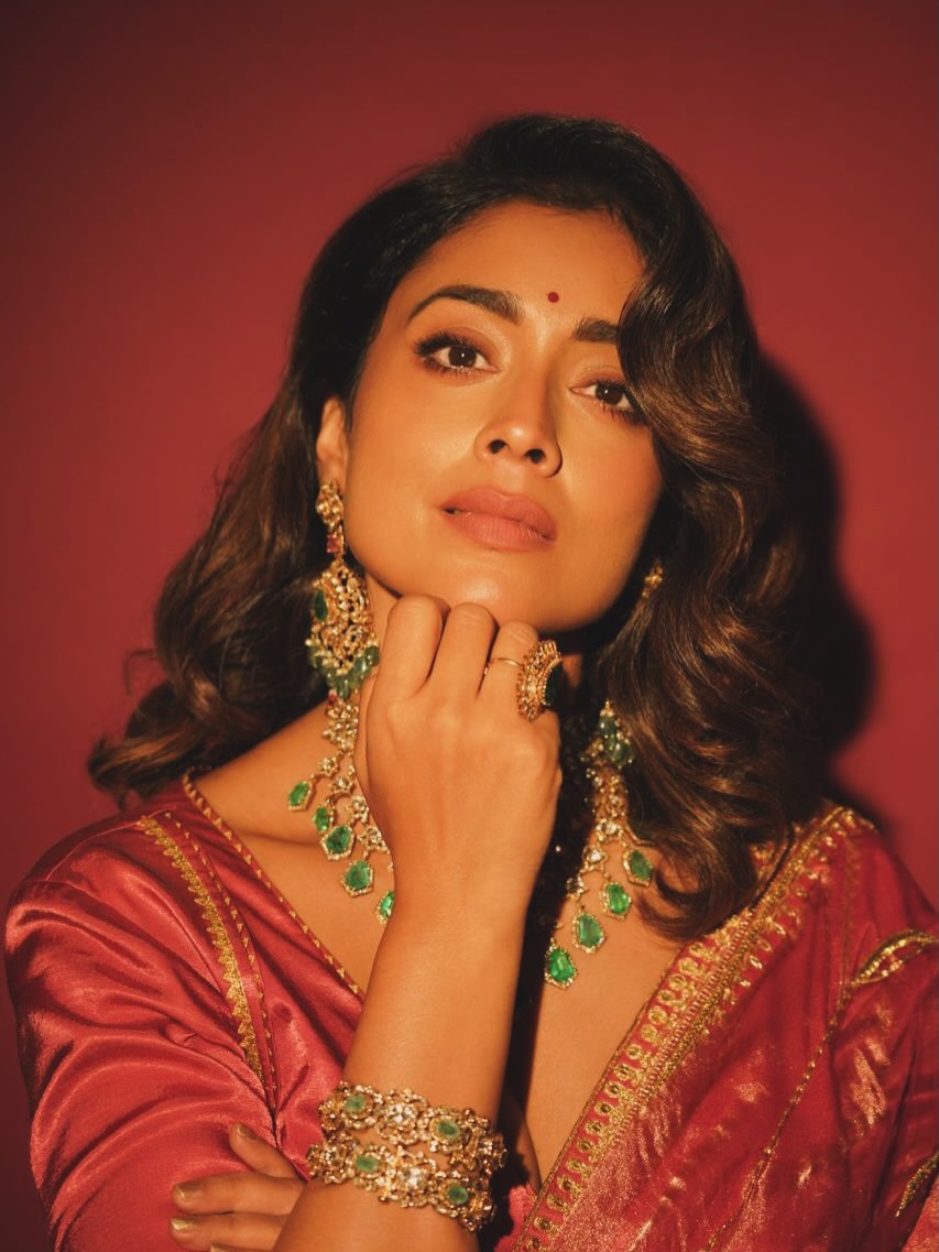 Shriya Saran: The Everlasting Queen of South Cinema Recent Photos