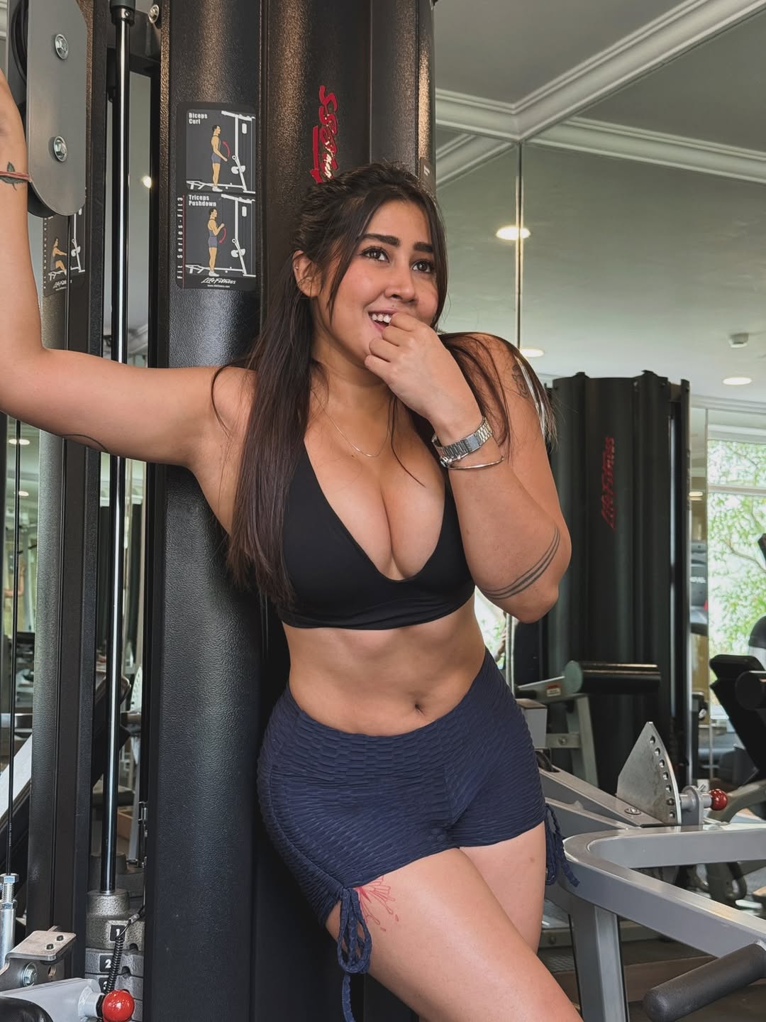 Sofia Ansari Thailand Tour pics