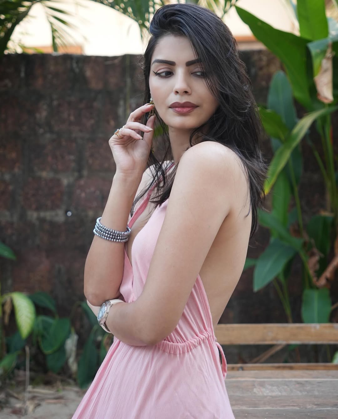 Sonali Raut pink outfit minimal stylish glamour look