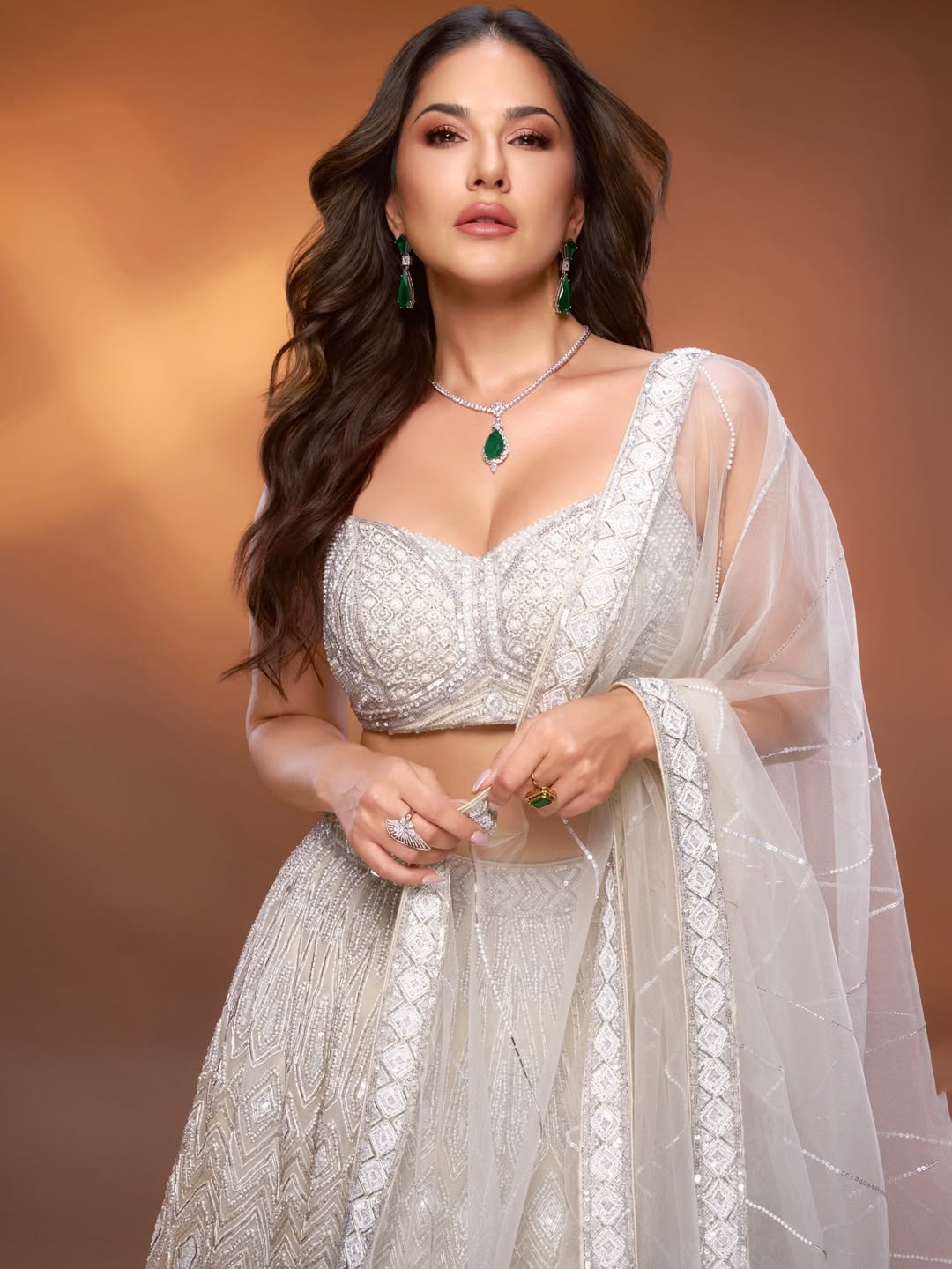 Style Appeal: Where Tradition Meets Modern Glam