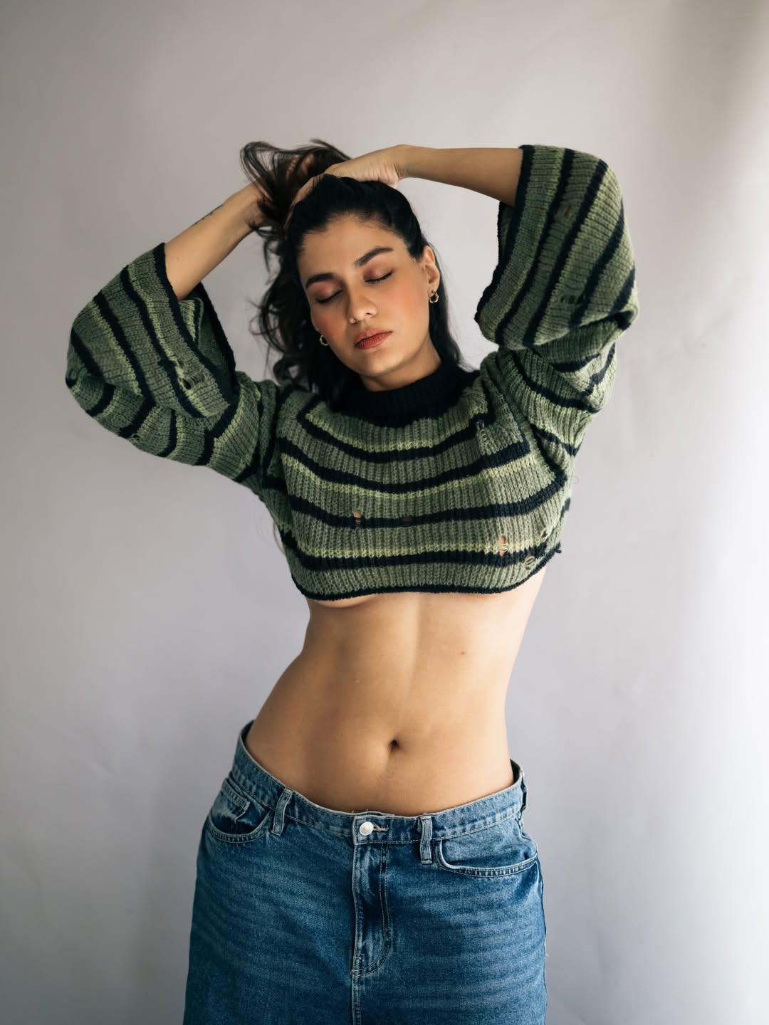 Shreya Dhan crop top photos