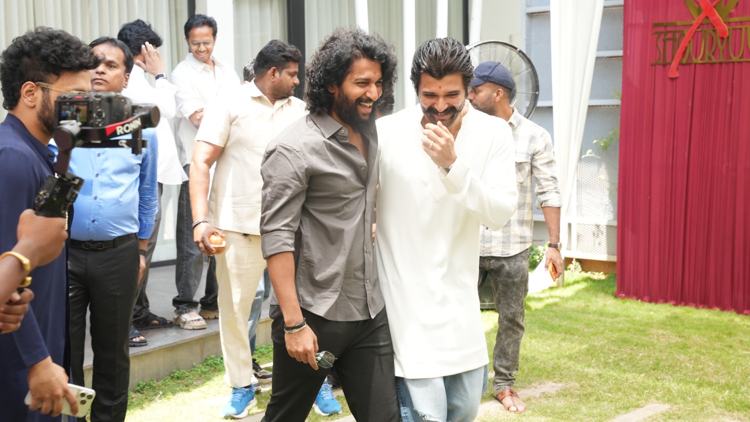 Vijay Deverakonda stylish entry launch event