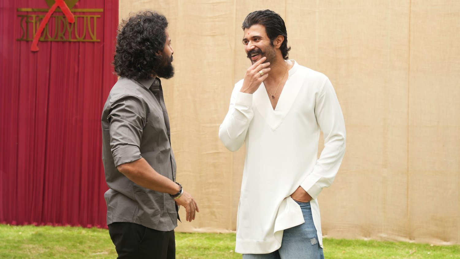 Vijay Deverakonda unveiling new movie poster