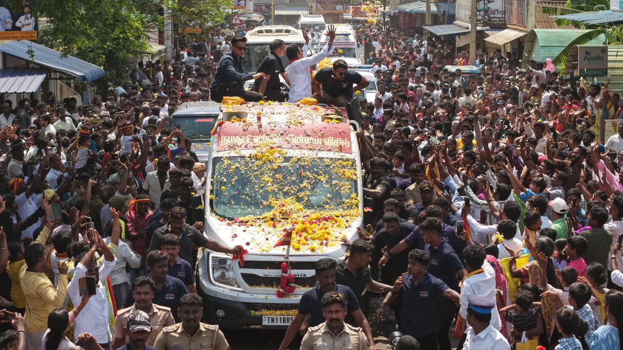 Vijay Roadshow photos