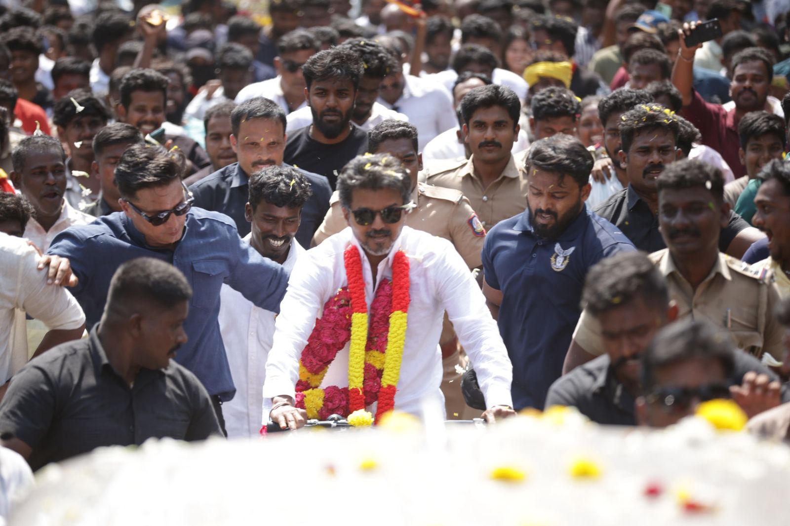 Vijay Roadshow photos