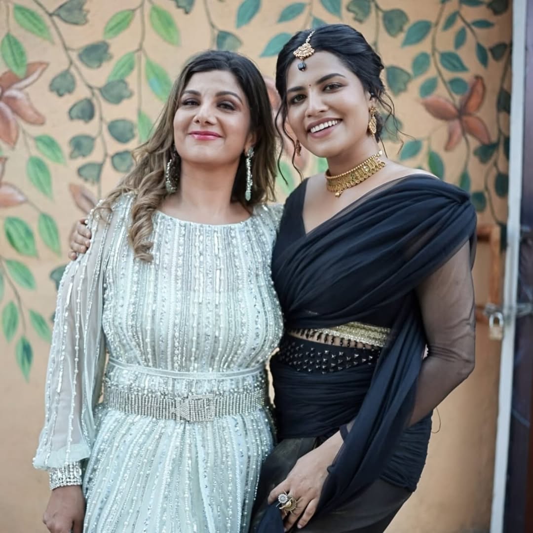 Angelin Instagram photos