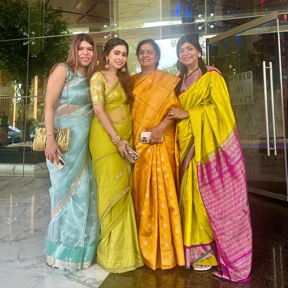 Aarthi Ravi Attends Diya Vijayakumar’s Baby Shower, Photos Go Viral