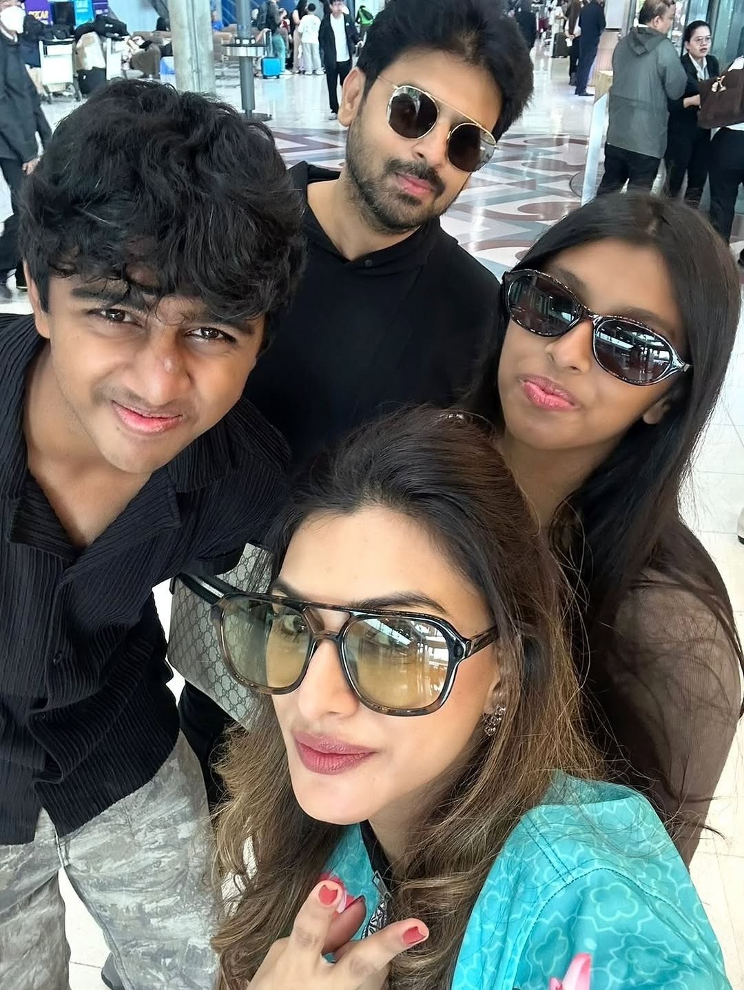 Actor Srikanth’s Latest Family Photos From Abroad Go Viral on Social Media