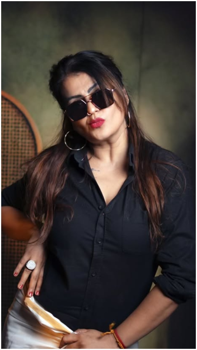 Actress Sona Heiden