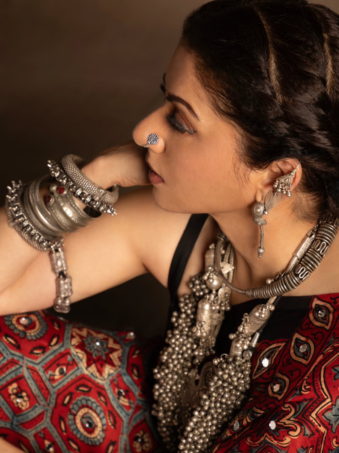Statement Jewelry That Elevates the Look
