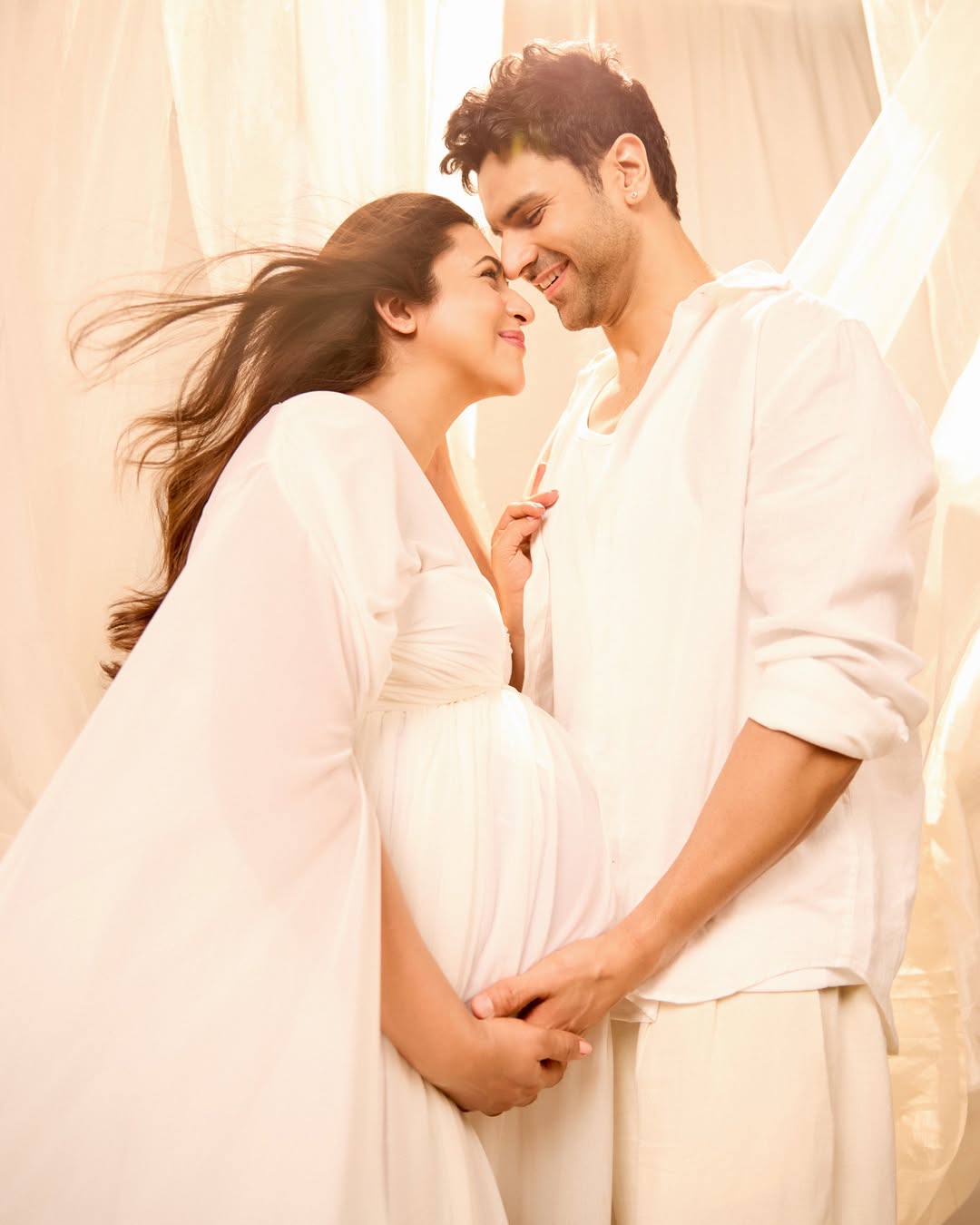 The Viral Maternity Photoshoot