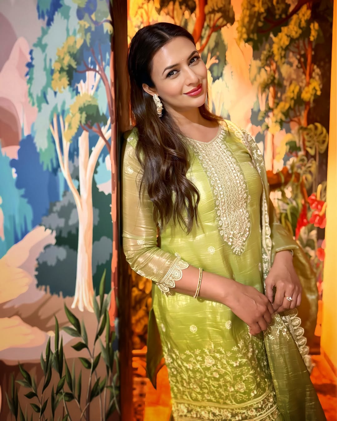 Lime Green Look With Contemporary Grace