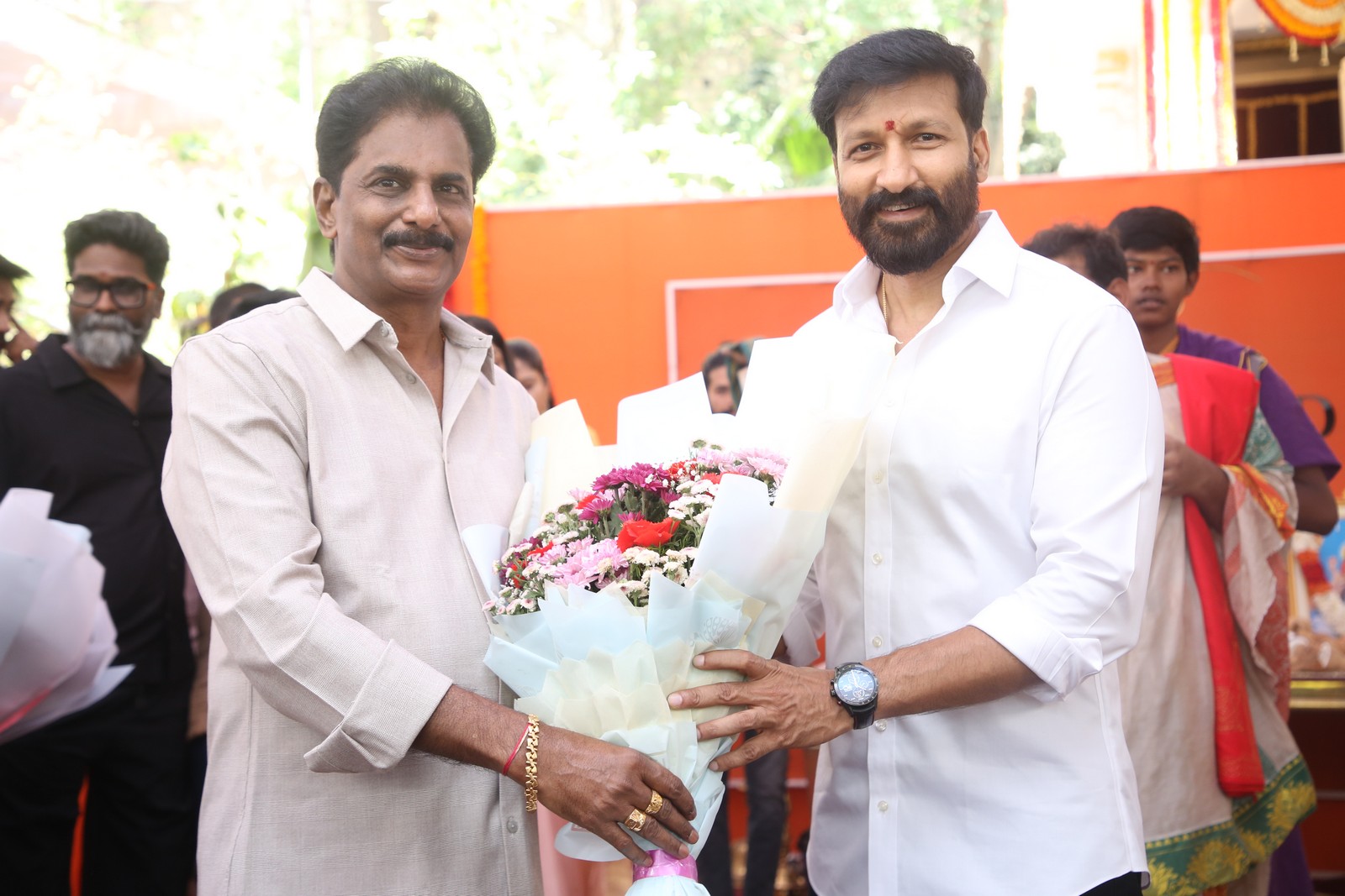 Gopichand welcomed with flower bouquet event