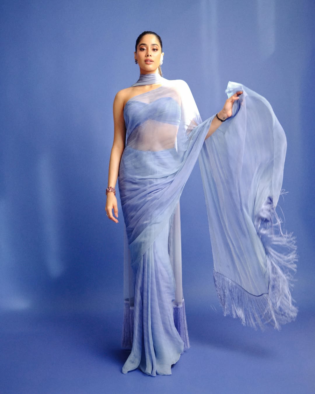 A Perfect Blend Of Grace And Modern Glamour