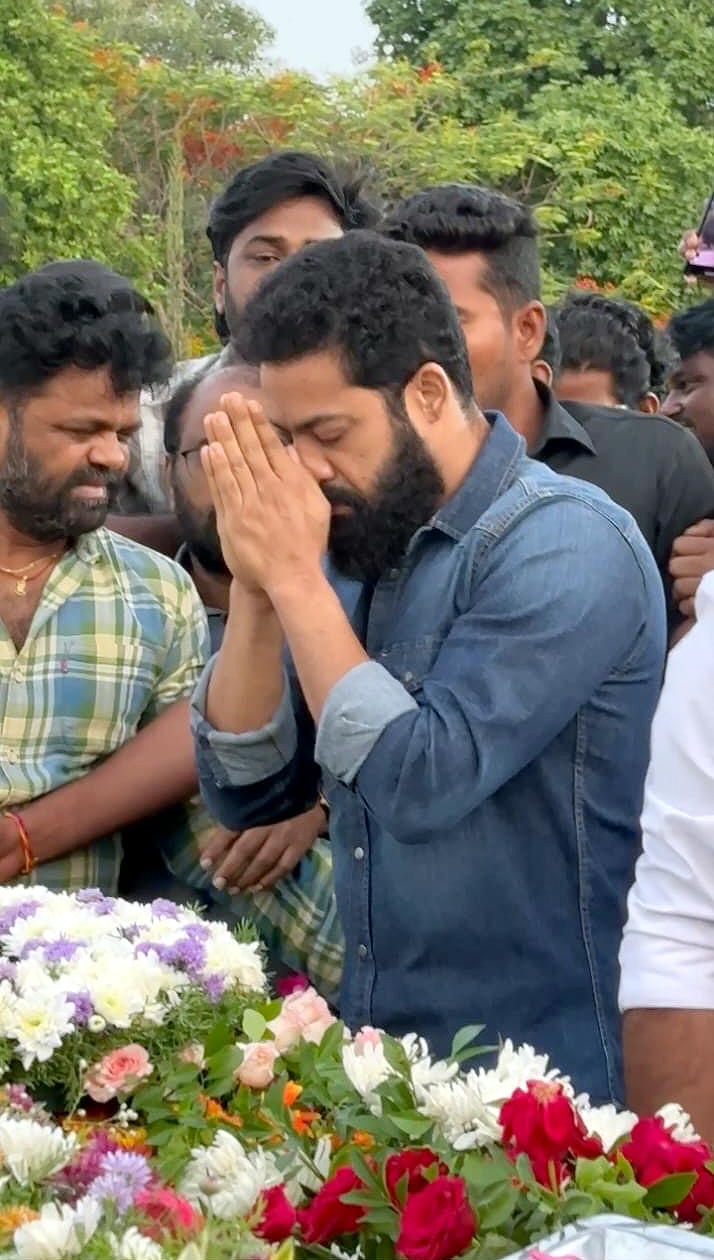 Jr NTR emotional moment at NTR memorial