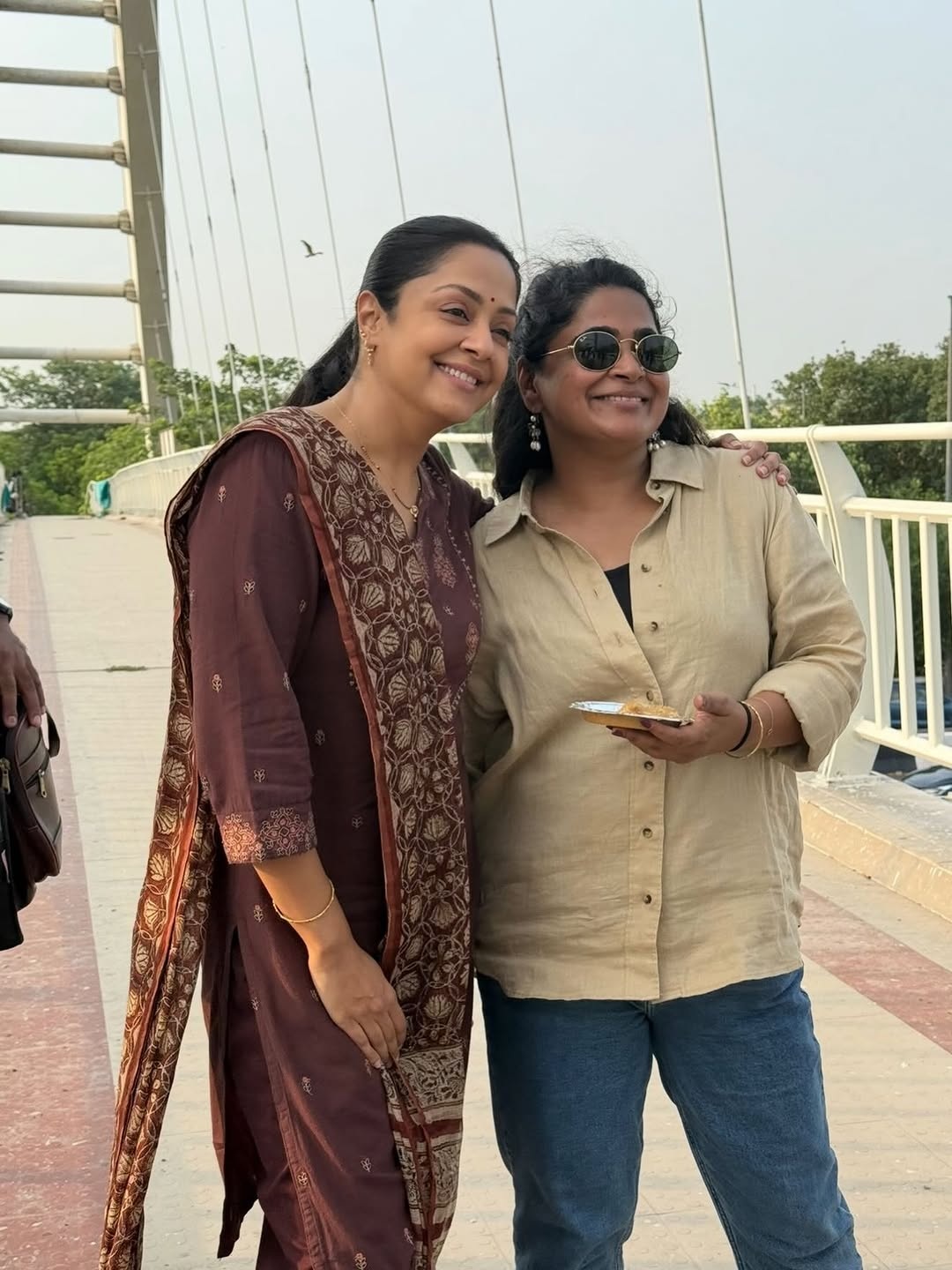 Jyothika’s Unseen Photos From System Shooting Spot Go Viral on Social Media