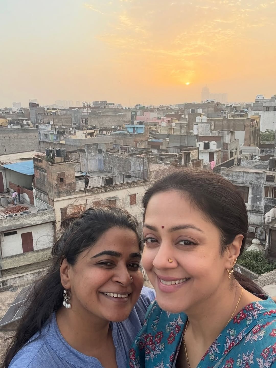Jyothika’s Unseen Photos From System Shooting Spot Go Viral on Social Media