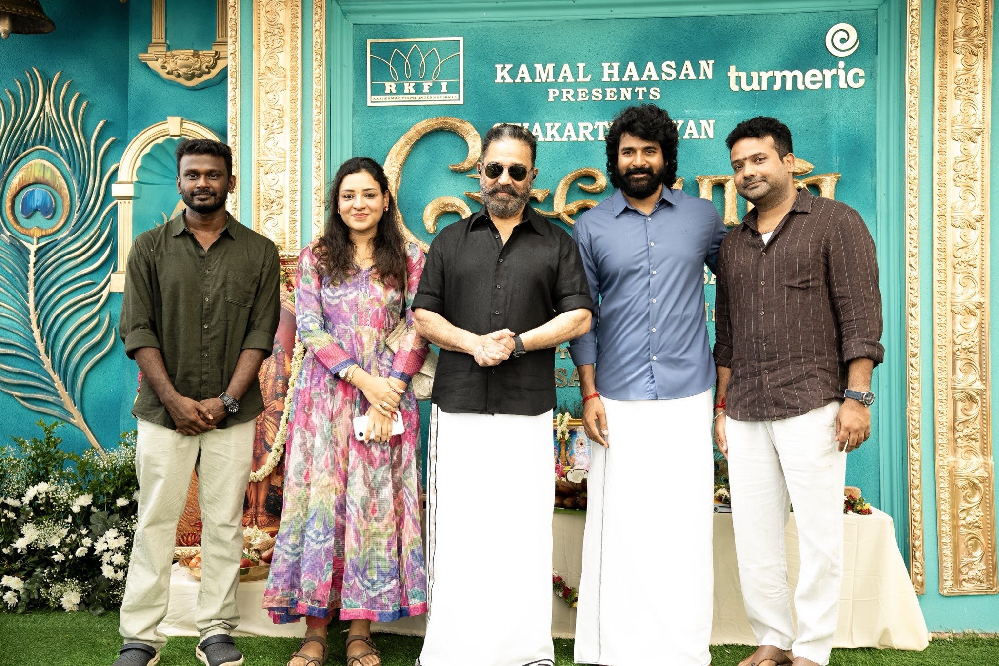 Kamal Haasan Launches Sivakarthikeyan’s Seyon Shoot; Viral Photos Trend Online