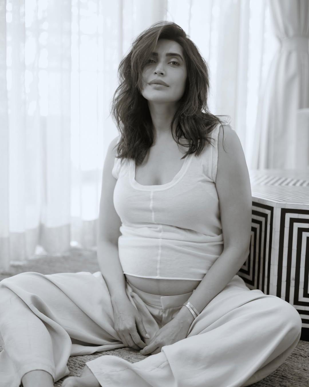 Karishma Tanna elegant pregnancy fashion photos