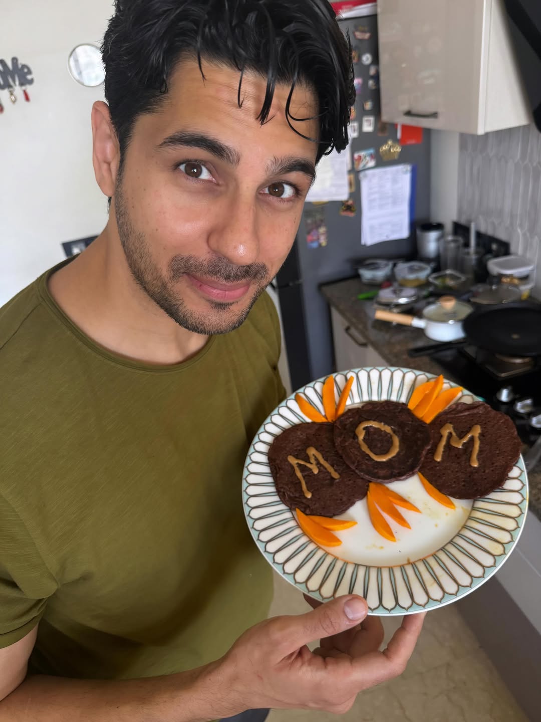 Sidharth Malhotra’s Pancake Gesture Goes Viral