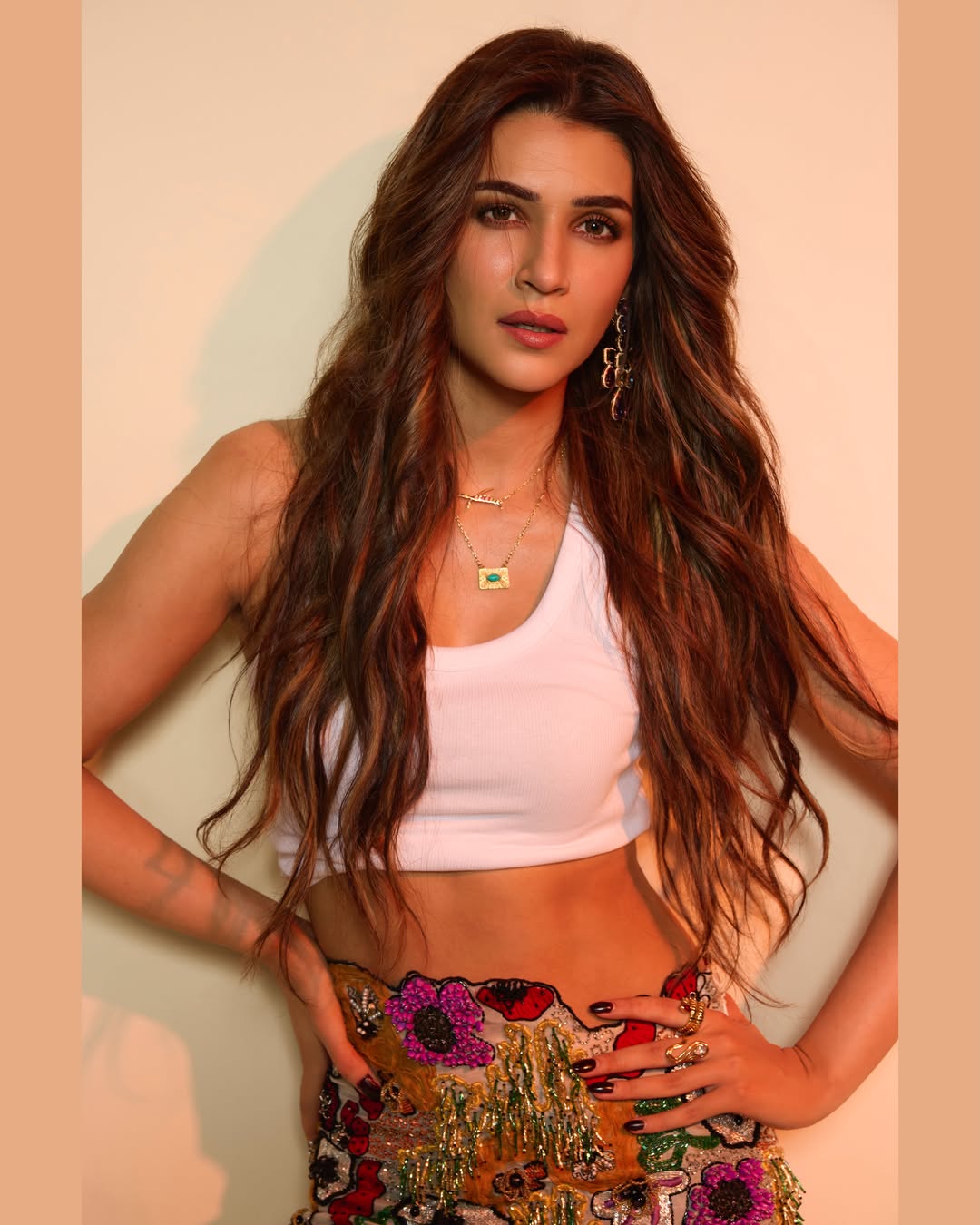 Why Kriti’s Look Is Becoming A Trendsetter Moment