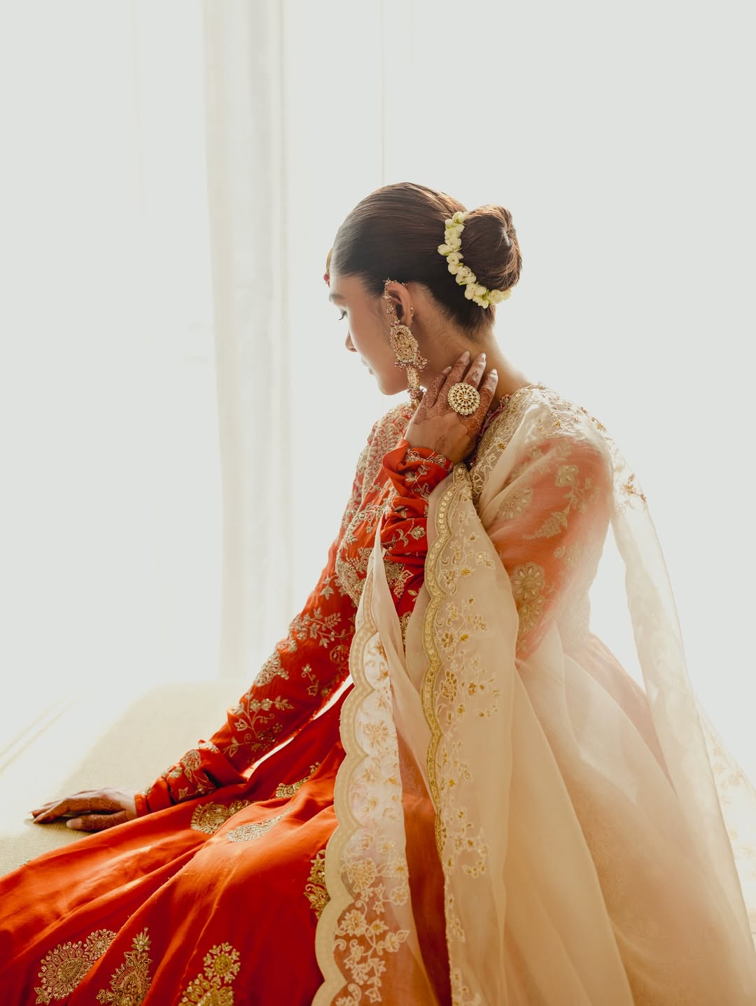 Mrunal Thakur elegant orange ethnic outfit