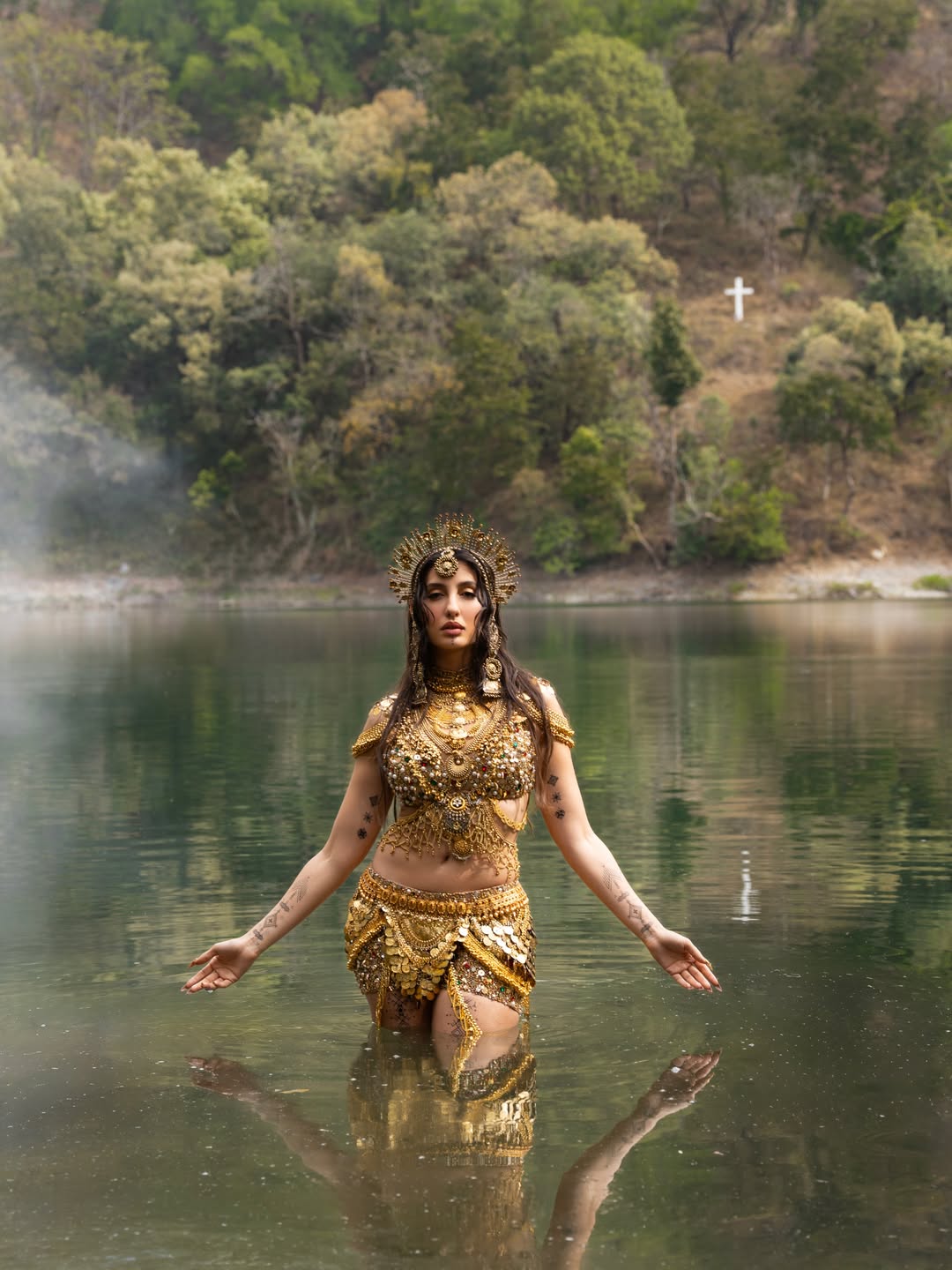 Nora Fatehi bold fantasy glam appearance