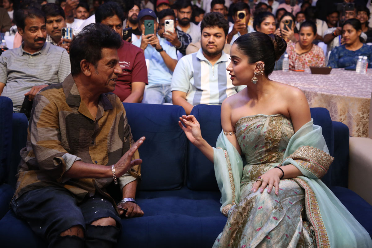 Shiva Rajkumar and Janhvi Kapoor interacting at Peddi press meet