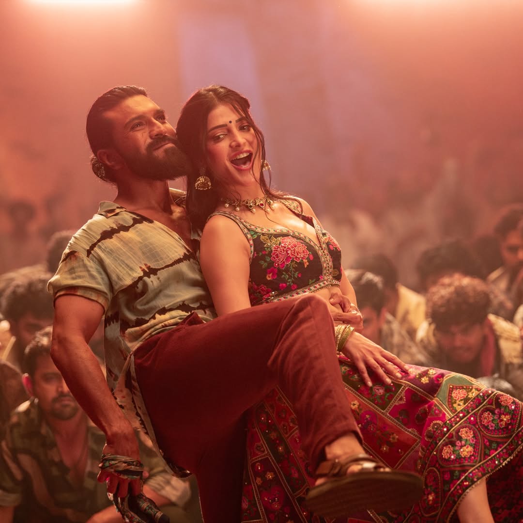 Ram Charan and Shruti Haasan dancing together in Peddi movie song.