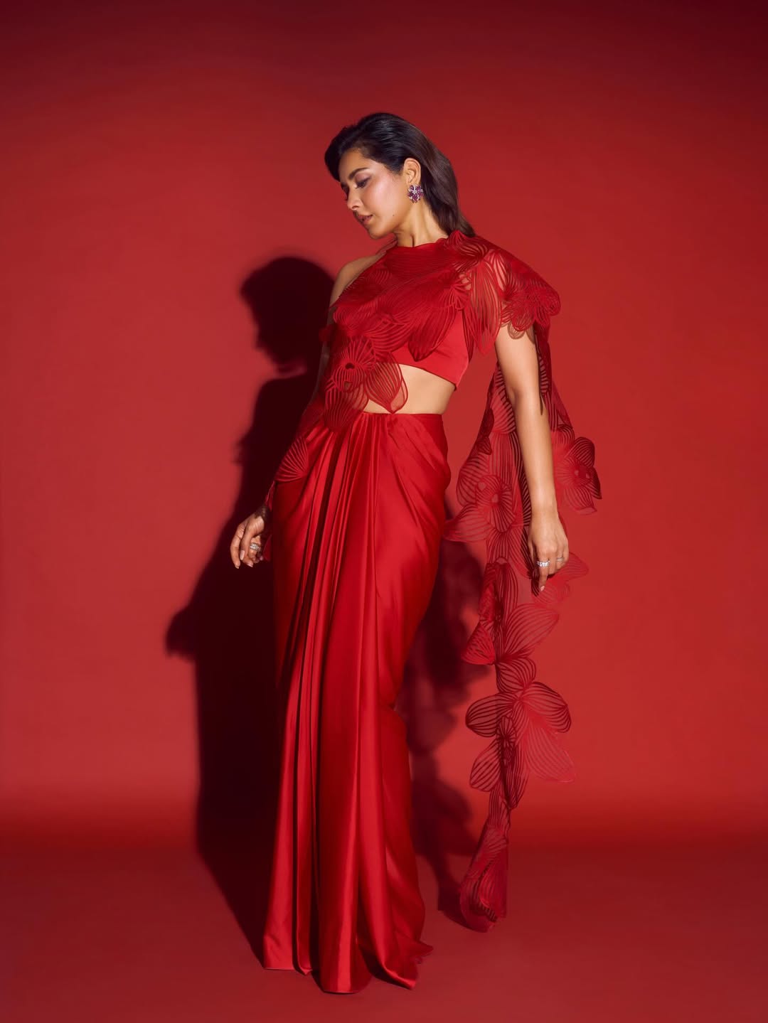 Raashii Khanna Continues Her Winning Fashion Streak