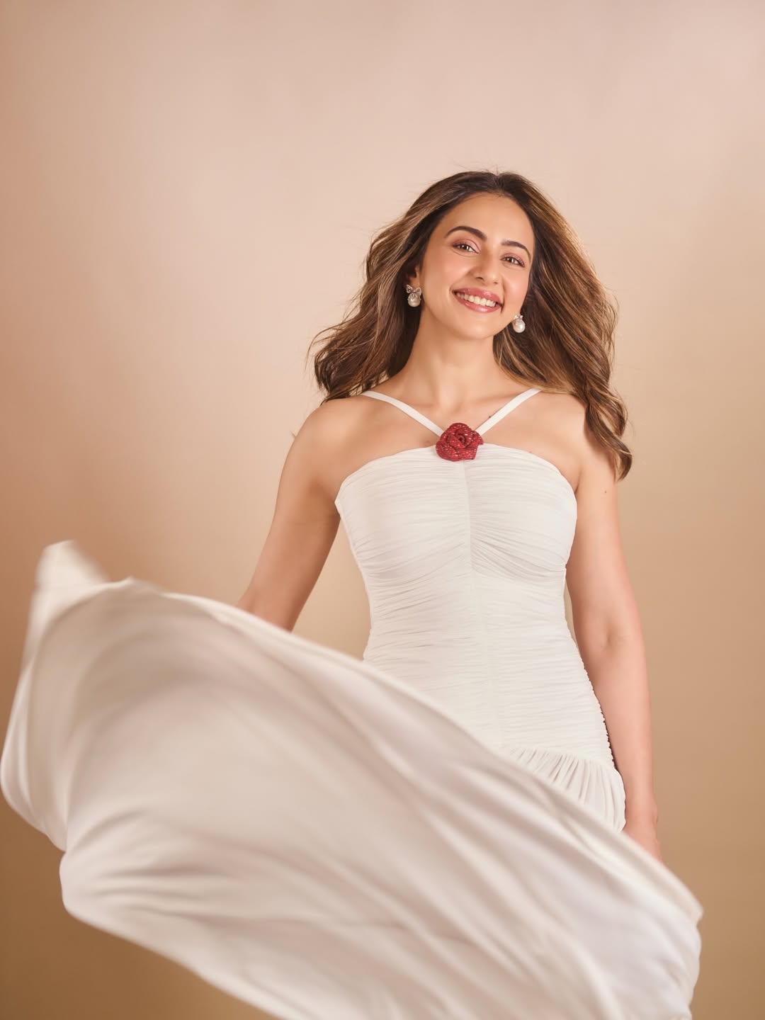 The White Gown That Became the Highlight