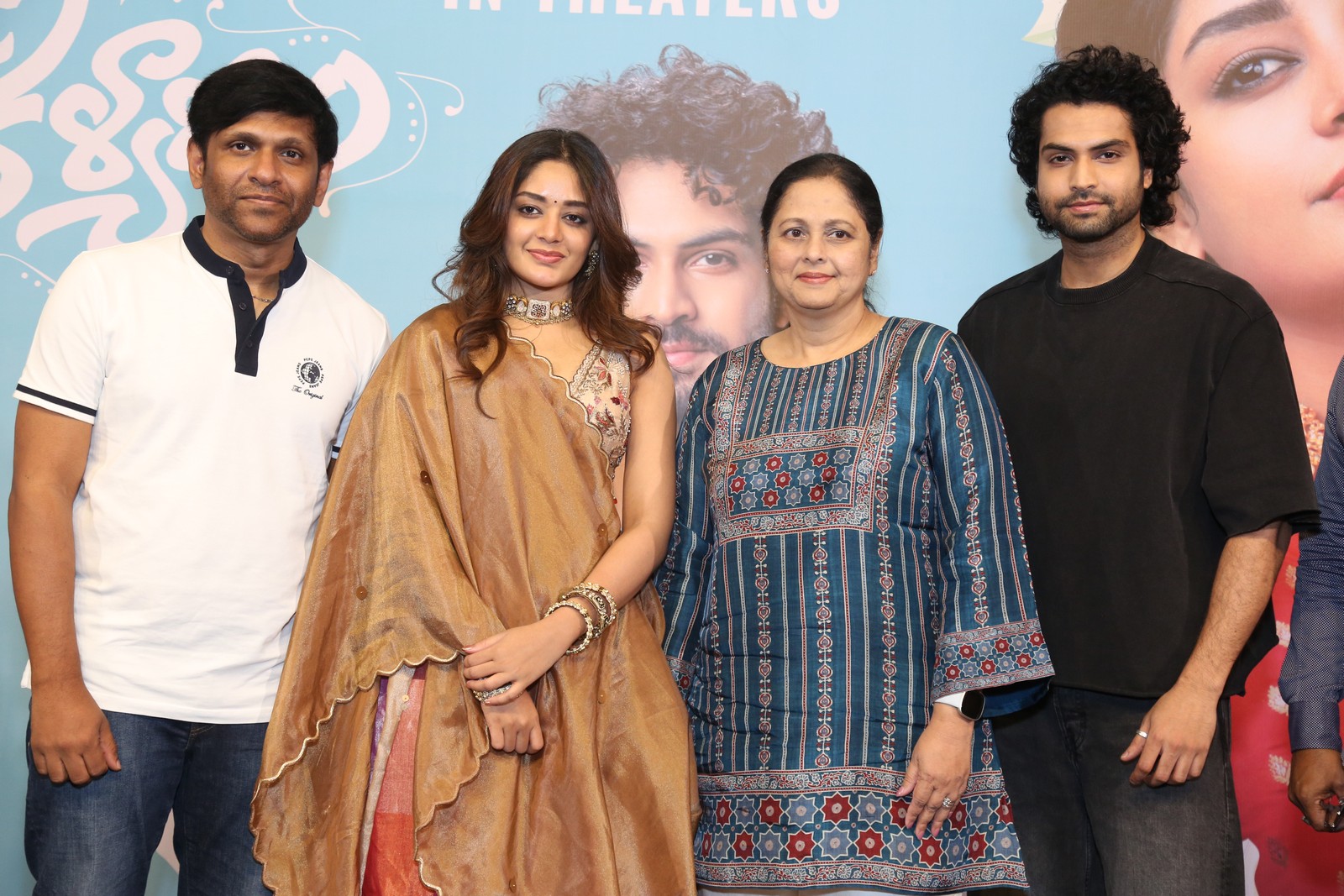Cast and director at Ramani Kalyanam teaser launch