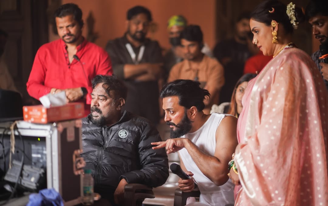Fans Praise The Emotional Bond Between Riteish And Santosh Sivan